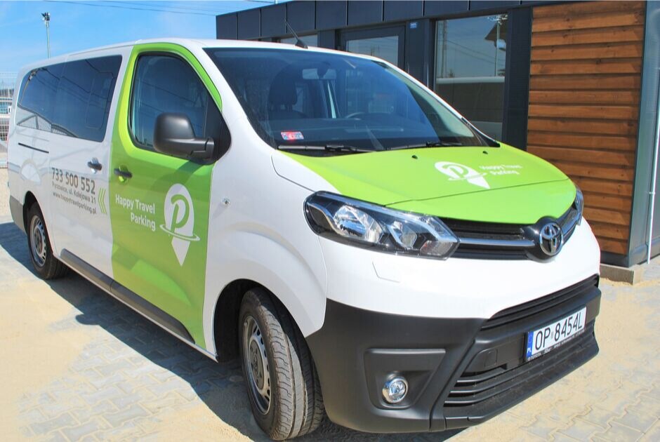 Happy Travel Parking Pyrzowice - parking lotnisko Katowice Happy Travel Parking Pyrzowice - parking przy lotnisku Katowice KTW, ul. Kolejowa 21