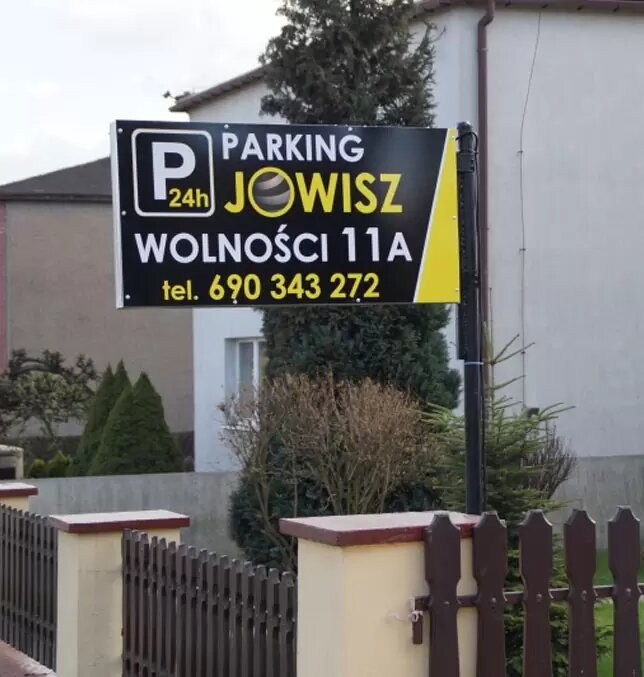 Parking Jowisz Pyrzowice - parking przy lotnisku Katowice KTW, ul. Wolności 11A