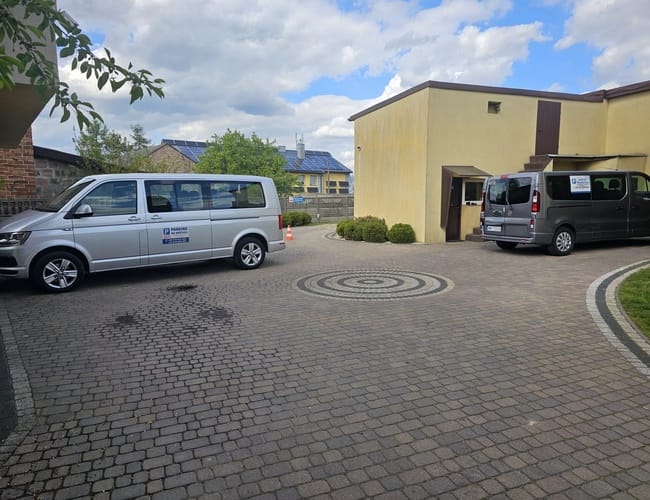 Parking na Krótkiej - lotnisko Katowice-Pyrzowice (KTW) - zdjęcie 3