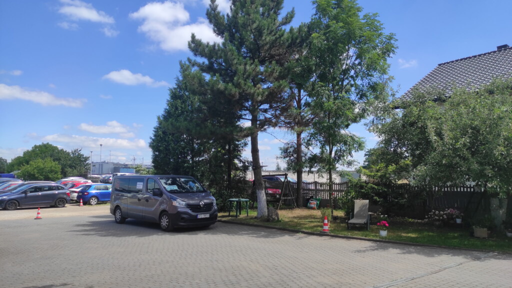 Parking Place - lotnisko Katowice-Pyrzowice (KTW) Parking Place - lotnisko Katowice-Pyrzowice (KTW) - zdjęcie 4