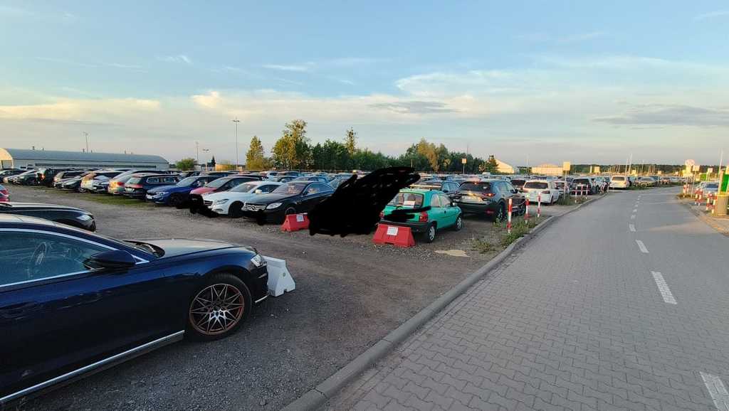 Zdjecie Oficjalny Parking P2 Pyrzowice przy lotnisku Katowice Pyrzowice