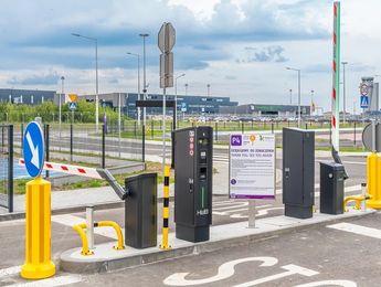 Oficjalny Parking P4 - lotnisko Katowice-Pyrzowice (KTW) - główne zdjęcie parkingu