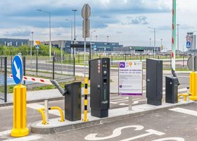 Zdjęcie parkingu Oficjalny Parking P4 - lotnisko Katowice-Pyrzowice (KTW) przy lotnisku