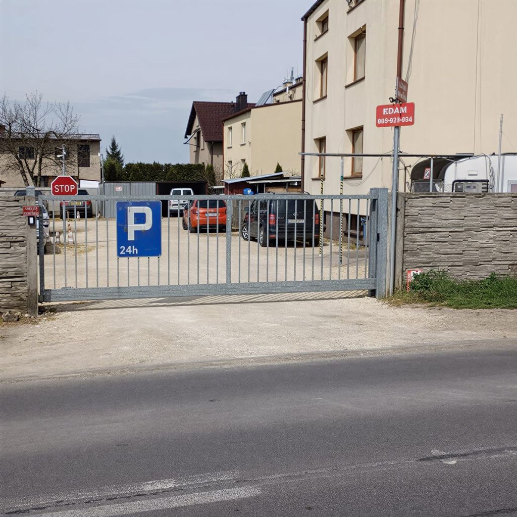 Parking EDAM - lotnisko Katowice-Pyrzowice (KTW) - zdjęcie 3