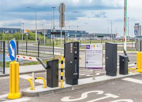 Zdjęcie parkingu Oficjalny Parking P4 - lotnisko Katowice-Pyrzowice (KTW) przy lotnisku
