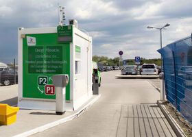 Zdjęcie parkingu Oficjalny Parking P2 przy lotnisku