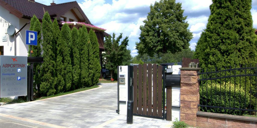 AirportPark - wjazd - lotnisko Katowice-Pyrzowice (KTW)