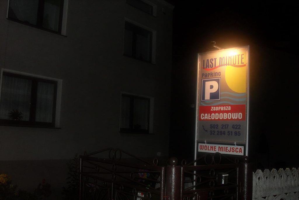 Parking Last Minute - wjazd - lotnisko Katowice-Pyrzowice (KTW)