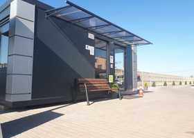 Zdjęcie parkingu WIZ-PARK przy lotnisku