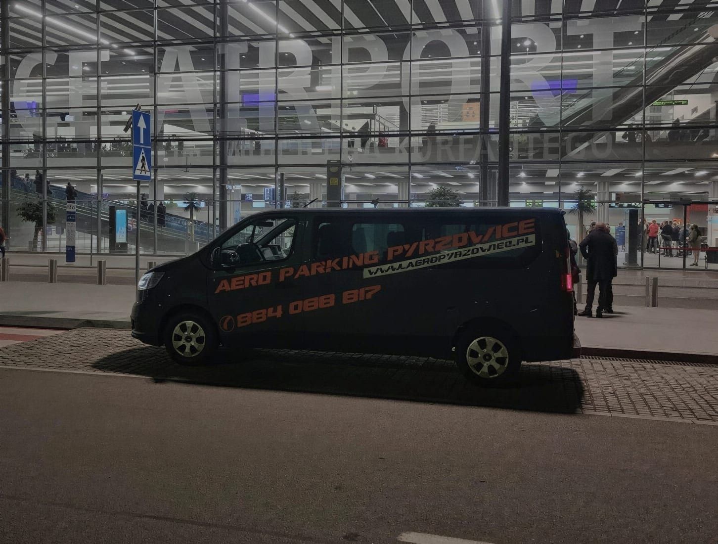 Aero Parking - parking lotnisko Katowice-Pyrzowice (KTW) - zdjęcie parkingu