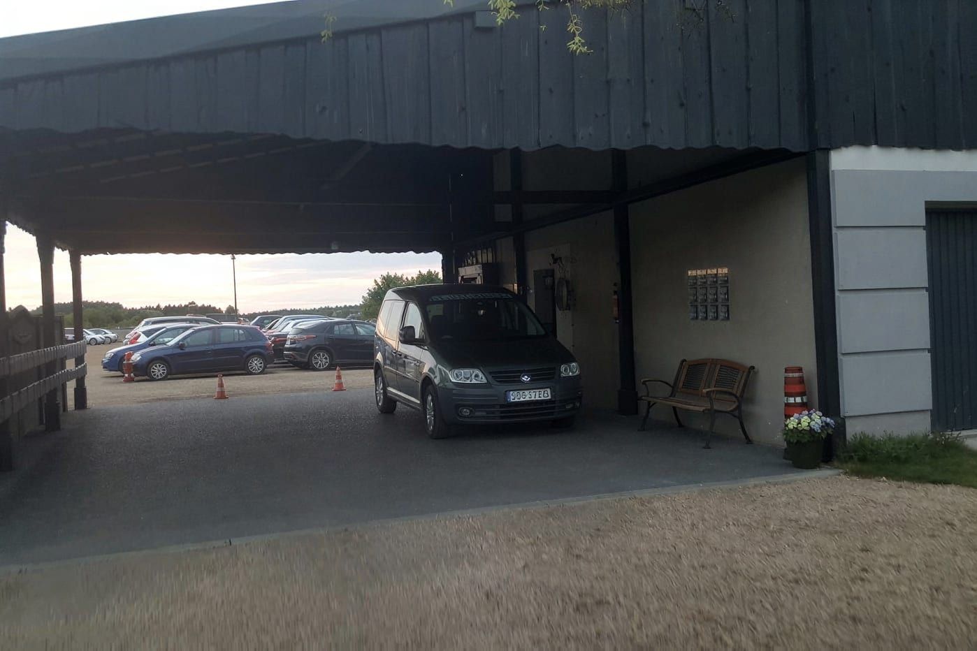 Parking Globtroter - lotnisko Katowice-Pyrzowice (KTW) - zdjęcie parkingu