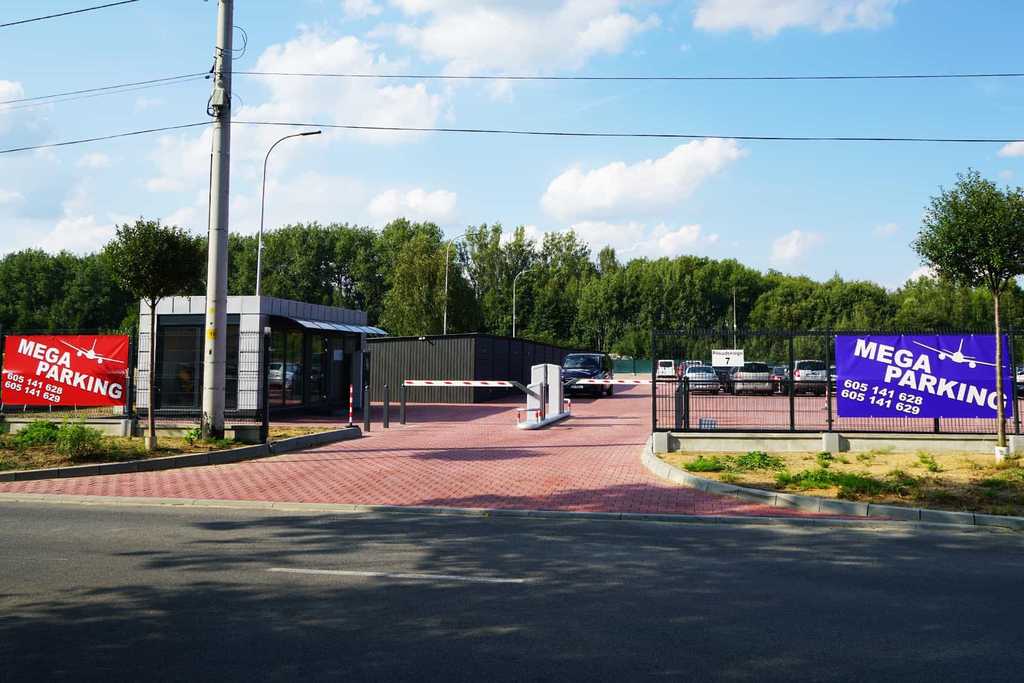 Zdjecie nr 5 parkingu VIP Garaże MEGA przy lotnisku Katowice-Pyrzowice