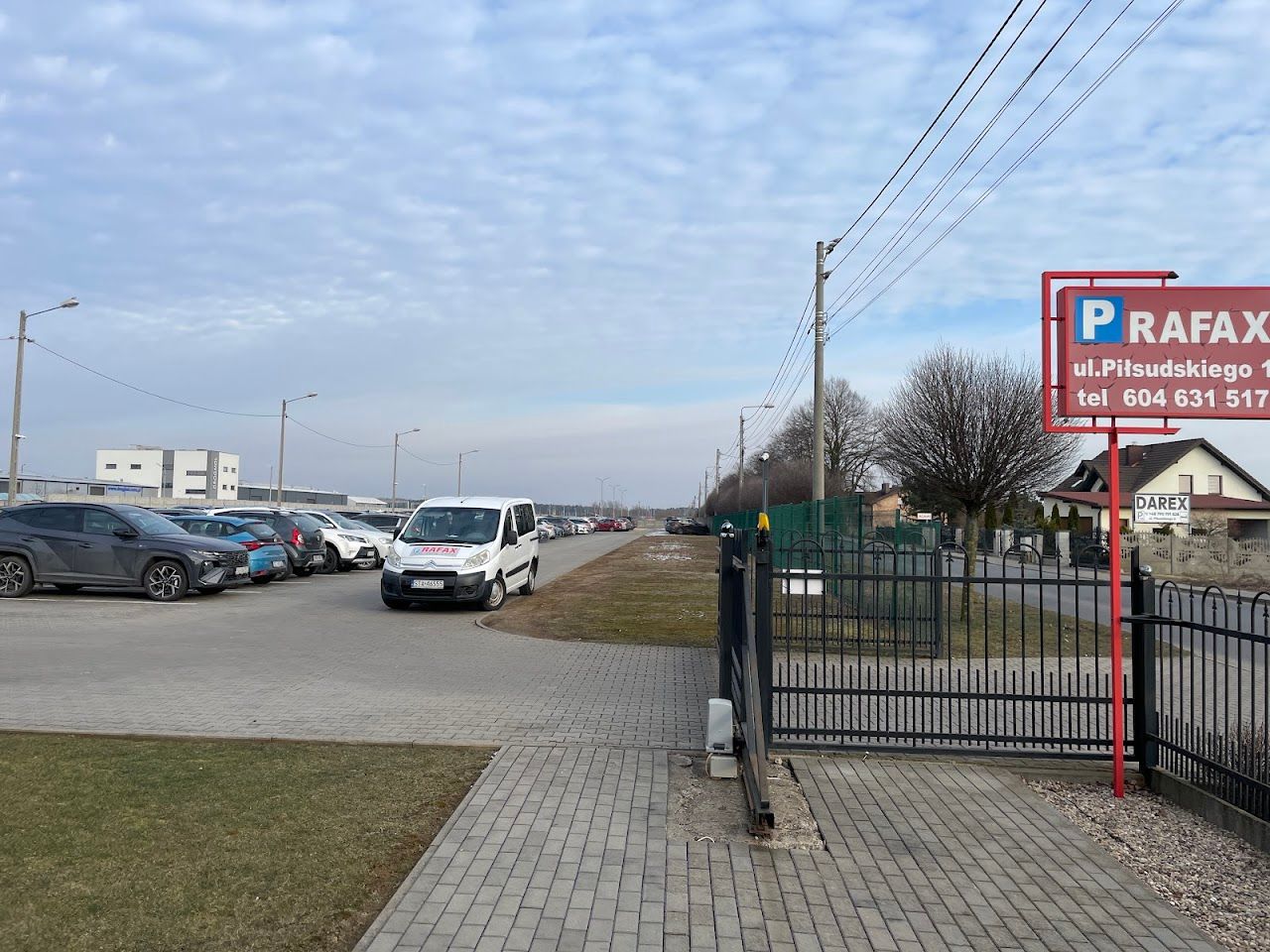 RAFAX Parking - parking lotnisko Katowice-Pyrzowice (KTW) - zdjęcie parkingu