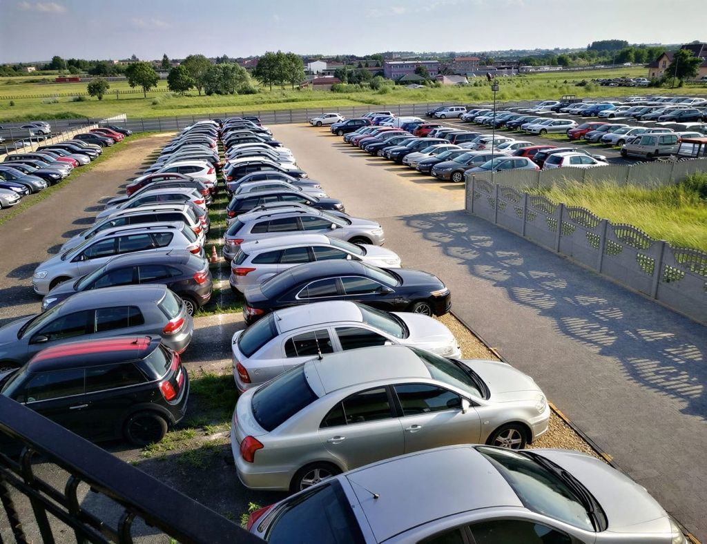 Parking Darex - lotnisko Katowice-Pyrzowice (KTW) - zdjęcie 4