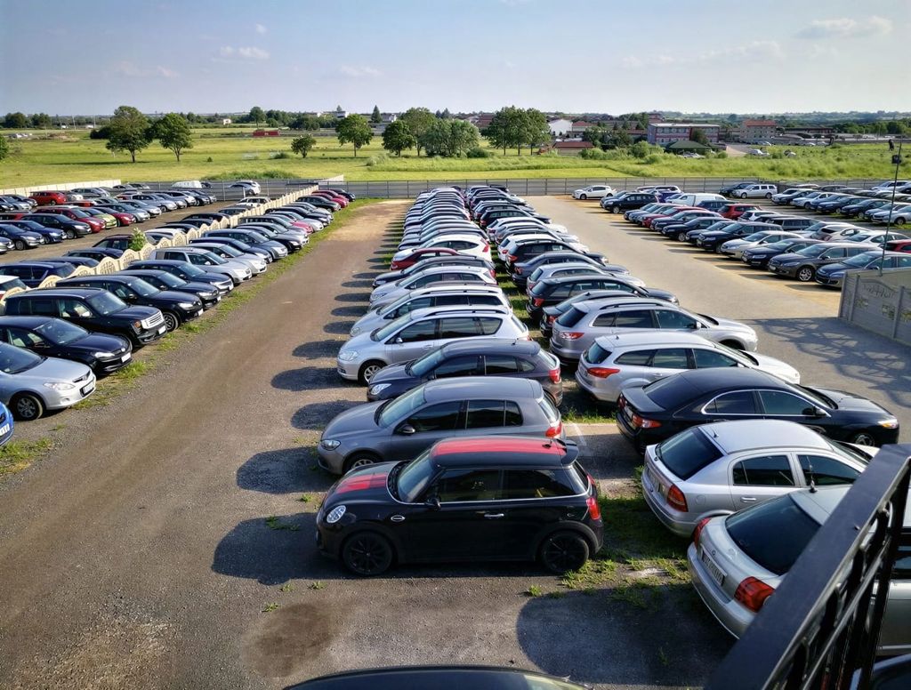 Parking Darex Pyrzowice - parking blisko lotniska Katowice KTW