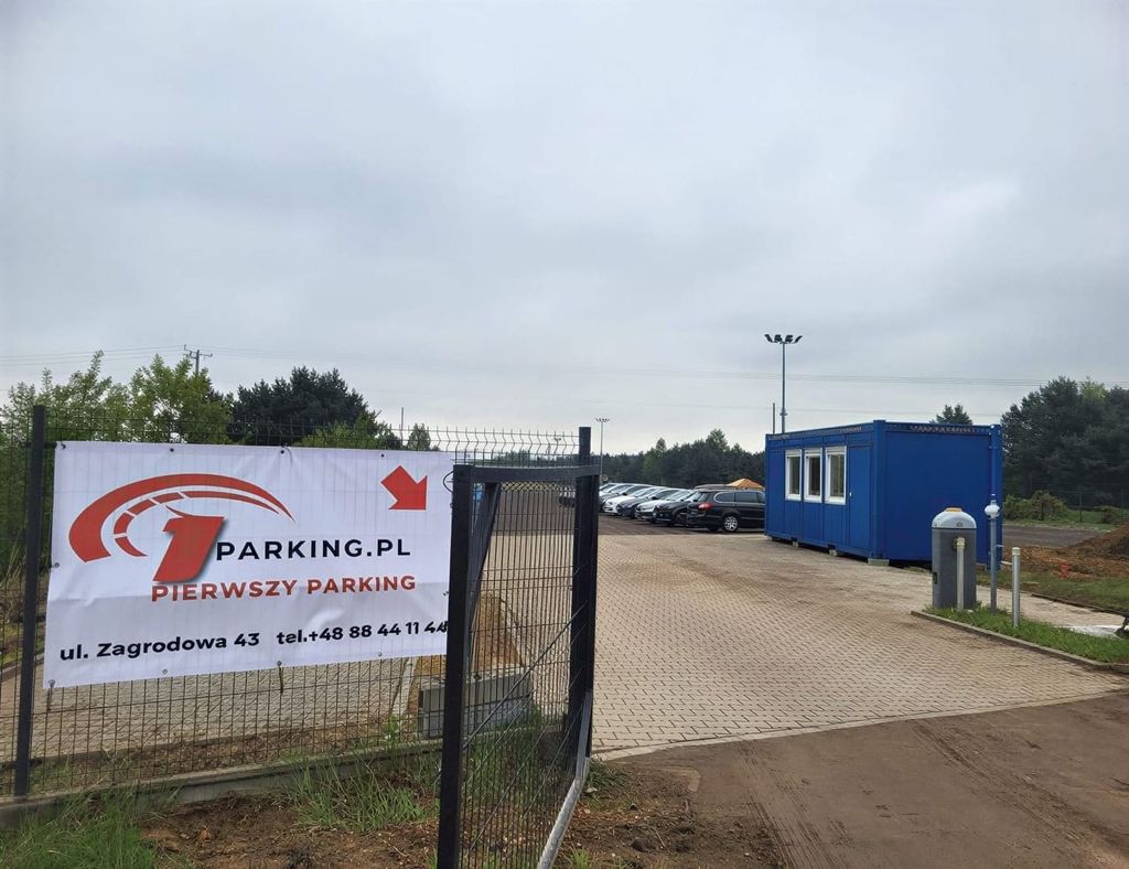 Pierwszy Parking - lotnisko Katowice-Pyrzowice (KTW) - zdjęcie 3