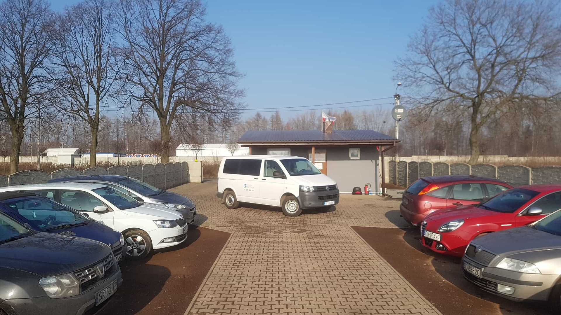 Polonia - zdjęcie parkingu