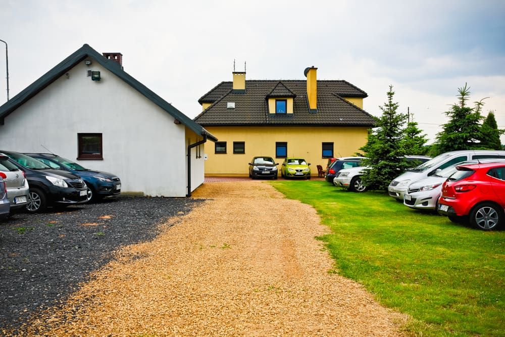 Zdjecie nr 8 parkingu LOT-28 przy lotnisku Katowice-Pyrzowice