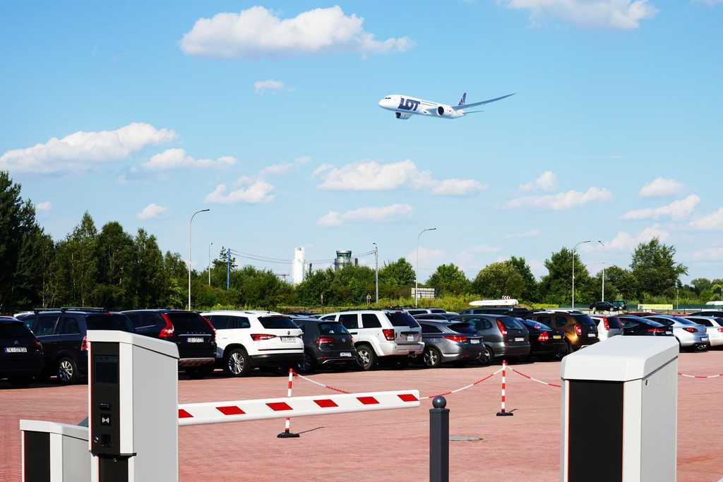 Zdjecie nr 3 parkingu Mega przy lotnisku Katowice-Pyrzowice
