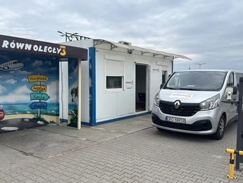 Równoległy 3 - lotnisko Katowice-Pyrzowice (KTW) - główne zdjęcie parkingu