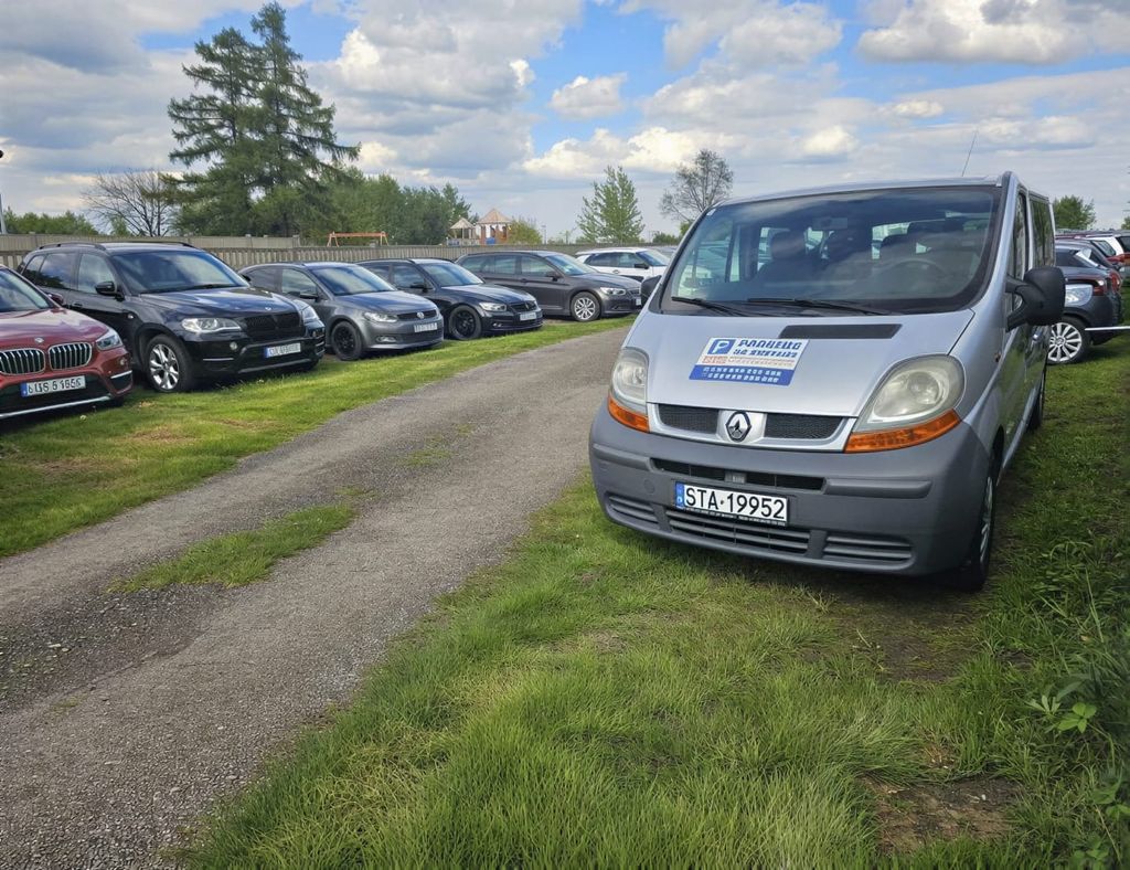 Parking na Krótkiej - lotnisko Katowice-Pyrzowice (KTW) - zdjęcie 2